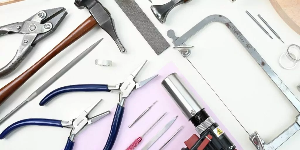 The Best Jewelry Making Tools to Start Out With The Best Jewelry Making Tools to Start Out With
