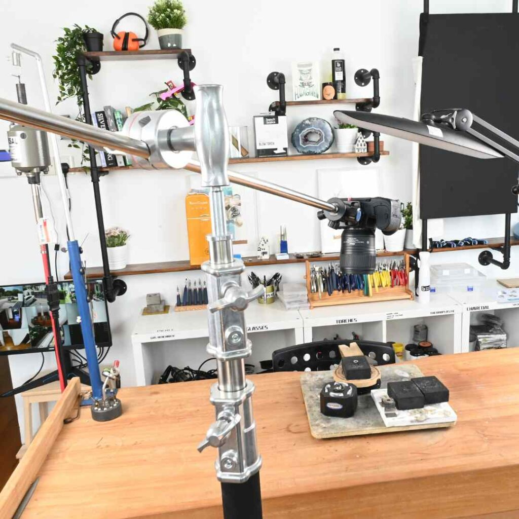 Monopod camera mount Monopod camera mount