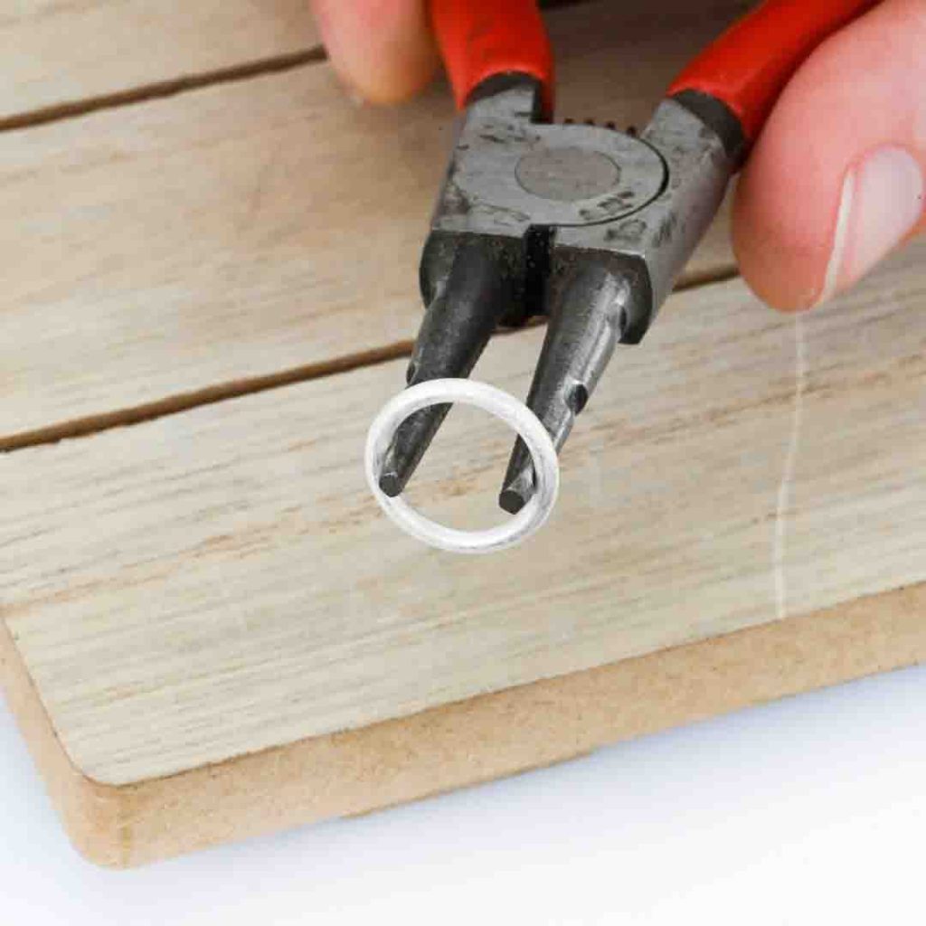 Sterling silver jump ring with ring opening pliers