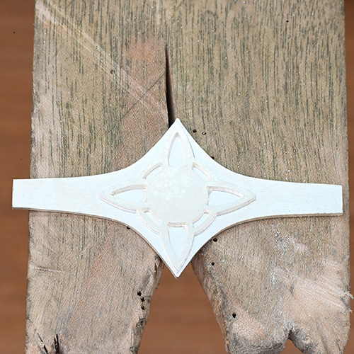 Saddle Ring_lucy walker jewelry