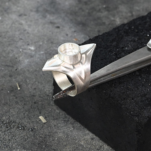 Saddle Ring_lucy walker jewelry