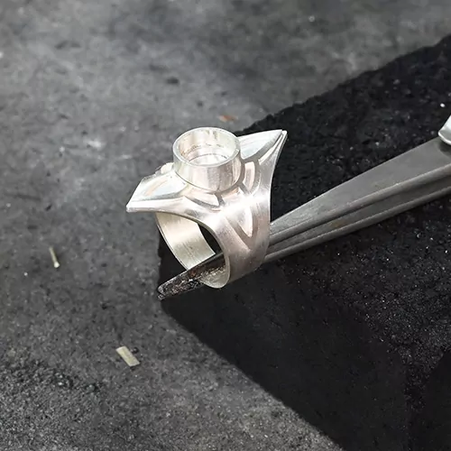 Saddle Ring_lucy walker jewelry