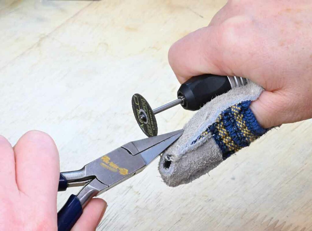 Shortening flat nose pliers for jewelry making